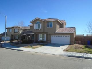 16075 Oak Ct, Victorville, CA 92395-8820