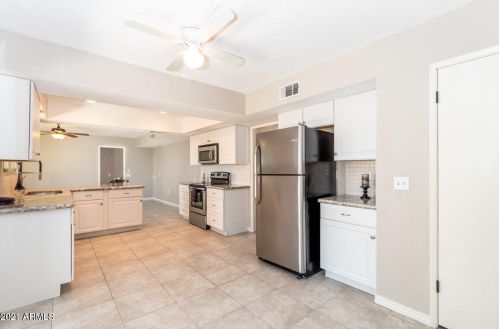 12627 Sun Valley Dr, Sun City, AZ 85351-3268