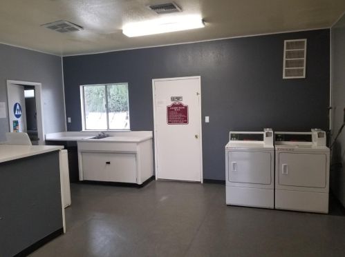 39 Clipper Ln, Modesto CA  95356-1711 exterior