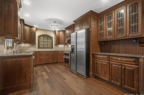 116 Grassy Hill Rd, Woodbury, CT 06798-2500