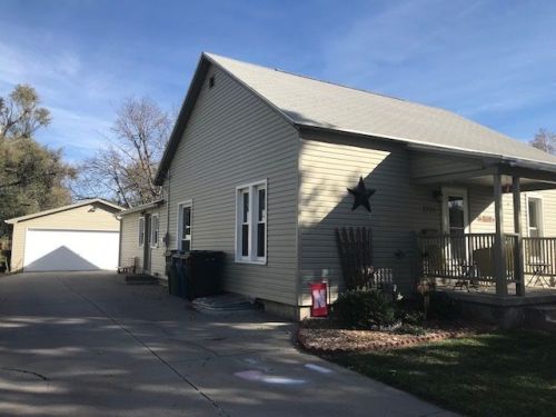 2705 G Ave, Kearney, NE 68847-3645