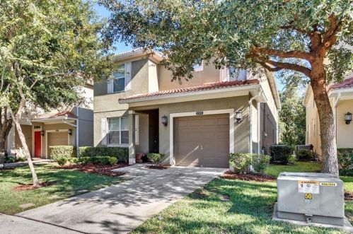 8900 Candy Palm Rd, Kissimmee, FL 34747-1587