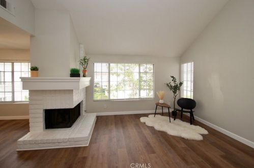 73 Woodleaf, Irvine CA  92614-7081 exterior