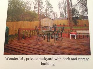 720 Ellsworth Rd, Charlotte NC  28211-1446 exterior