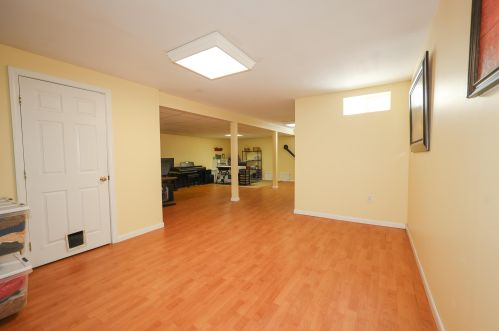 39 Bradford Cir, Hillsboro NH  03244-4864 exterior