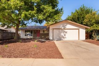 3524 Mignon St, Sacramento, CA 95826-4520
