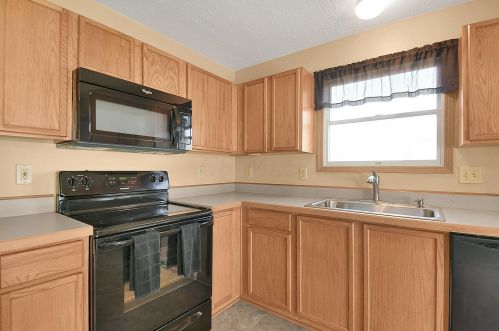 410 Green Apple Pl, Pataskala OH  43062-7453 exterior