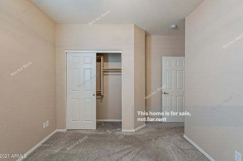 1377 Chestnut Ln, Gilbert AZ  85298-6844 exterior