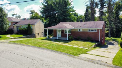 229 Lansdowne Dr, Verona, PA 15147-2811
