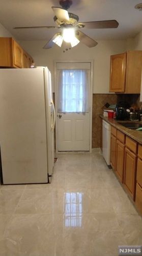 44 Hobart St, Ridgefield Park NJ  07660-1752 exterior