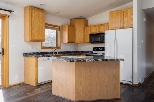 1909 Henry Johns Blvd, Newburg Corners, WI 54614-8844