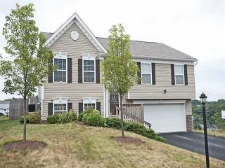 119 Oakwood Ln, Imperial, PA 15126-1401