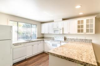 11418 67th St, Kirkland WA  98033-7124 exterior