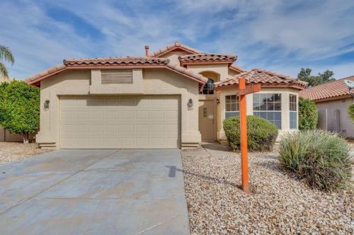 7924 Taro Ln, Glendale, AZ 85308-6178