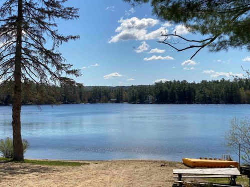 40 Emerald Dr, Hillsboro NH  03244-5021 exterior