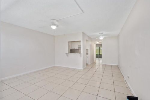 403 Sheffield Q, West Palm Beach, FL 33417-1547