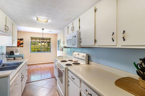 1584 Englewood Pl, Florence KY  41042-7082 exterior