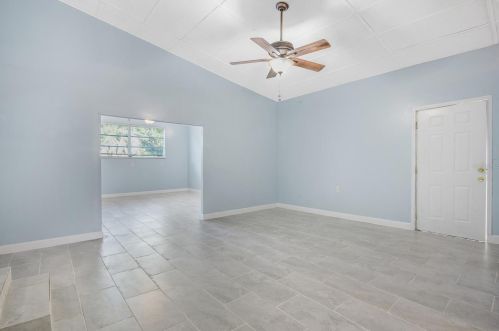 18310 Belvedere Rd, Orlando FL  32820-2319 exterior