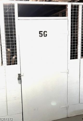 5 Colonial Dr, West Paterson NJ  07424-1815 exterior