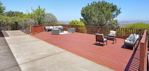 1901 Hacienda Dr, El Cajon CA  92020-1056 exterior