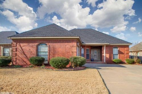 163 Auriel Cir, North Little Rock, AR 72113-6976