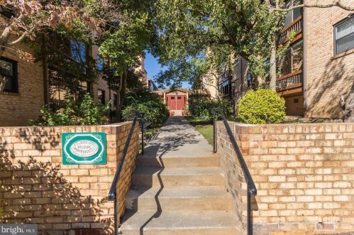 2306 Heather Ct, Wilmington, DE 19809-3646