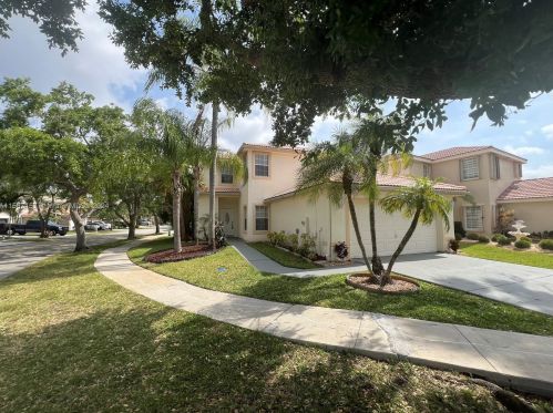 18097 30th Ct, Hollywood, FL 33029-5511