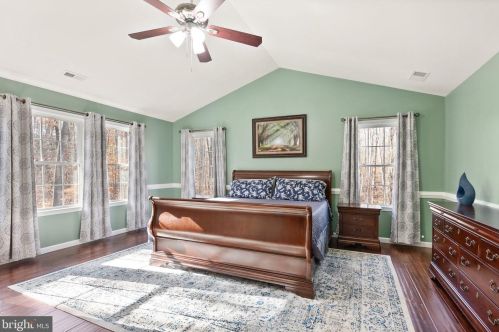 9085 Bristow Woods Ct, Nokesville VA  20181 exterior