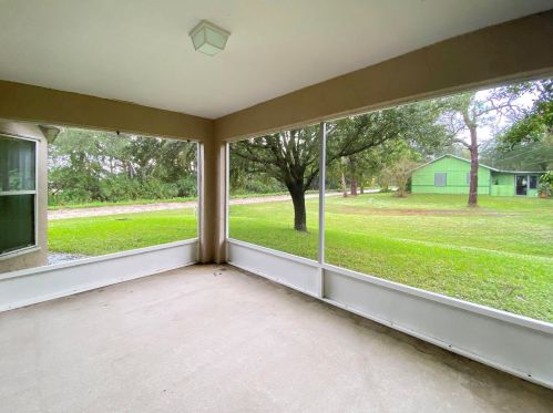 7715 95th Ct, Vero Beach FL  32967-3828 exterior