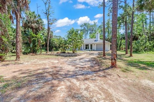 130 Jung Blvd, Naples, FL 34120-2367