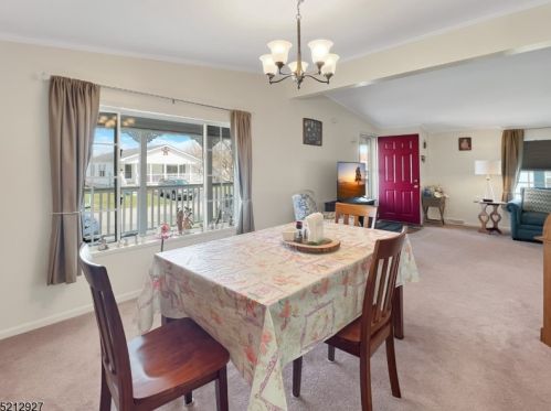 11 Morningside Dr, Belvidere NJ  07823-2910 exterior