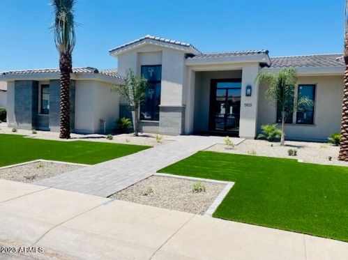 5920 Gemstone Dr, Chandler, AZ 85249-5803