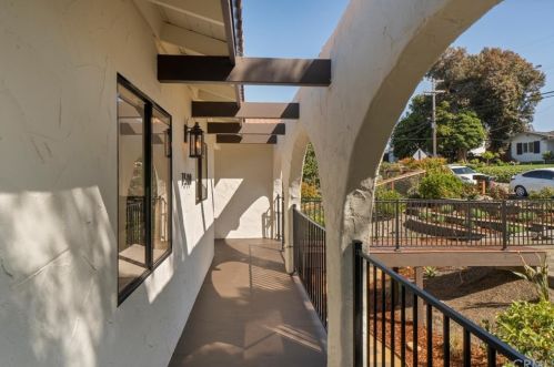1500 Hillcrest Dr, Pismo Beach CA  93420-2215 exterior