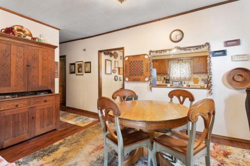 454 Chestnut St, Nelsonville OH  45764-1427 exterior