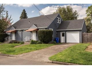 6015 Brooklyn St, Portland, OR 97206-2049
