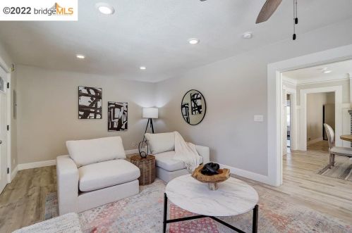 2851 82nd Ave, Oakland CA  94605-3510 exterior