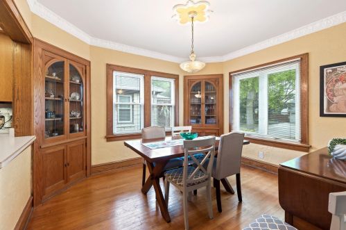 3140 32, Milwaukee WI 53215-4233 exterior