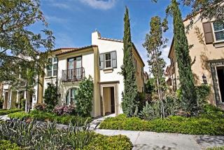 61 City Stroll, Irvine CA  92620-3883 exterior