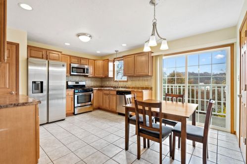 911 2nd St, Jeannette PA  15644-1406 exterior