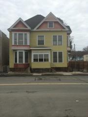 638 3rd Ave, Troy, NY 12182-2410