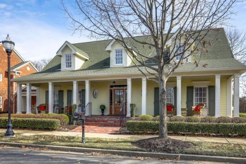 1348 Barkleigh Ln, Franklin, TN 37064-9499