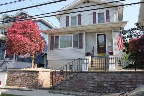 110 Lincoln Ave, Roselle Park, NJ 07204-1706