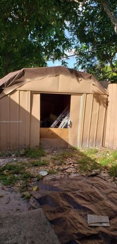 6801 21st St, Hollywood FL  33023-2711 exterior