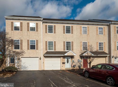 626 Jefferson St, Norristown, PA 19405-1516