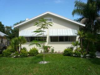 1926 19th Ave, Vero Beach FL  32960-3540 exterior