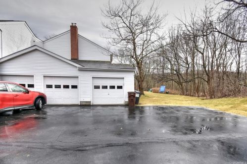9 Weathervane Way, Warwick, NY 10990-4242