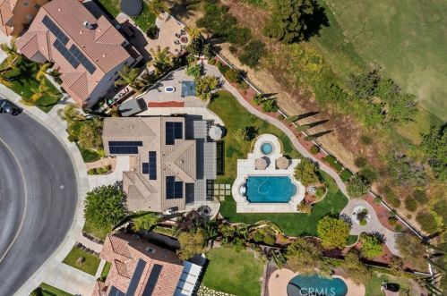 32862 Pine Cir, Temecula CA  92592-1369 exterior