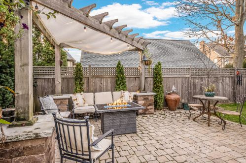 4779 Larkin St, Milwaukee WI 53211-1151 exterior