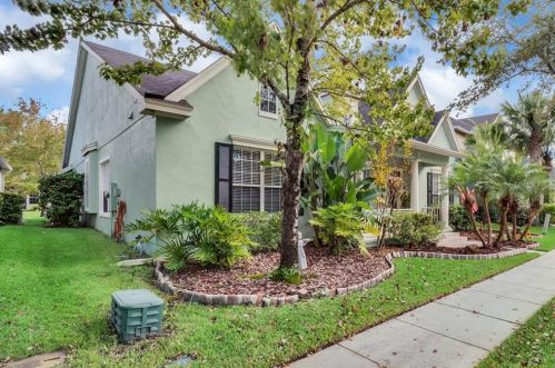 2574 Flowering Dogwood Dr, Orlando, FL 32828-4828
