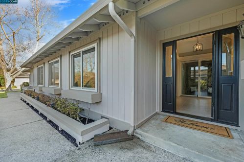 561 Rolling Hills Ln, Danville, CA 94526-6227
